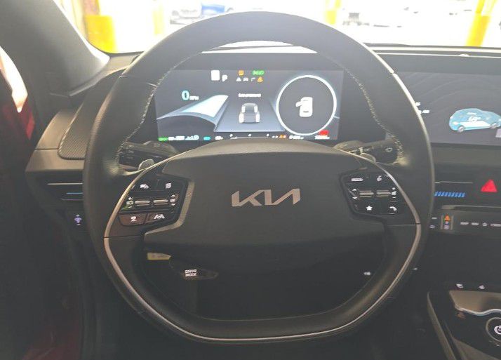 Photo 12 of this KIA EV6