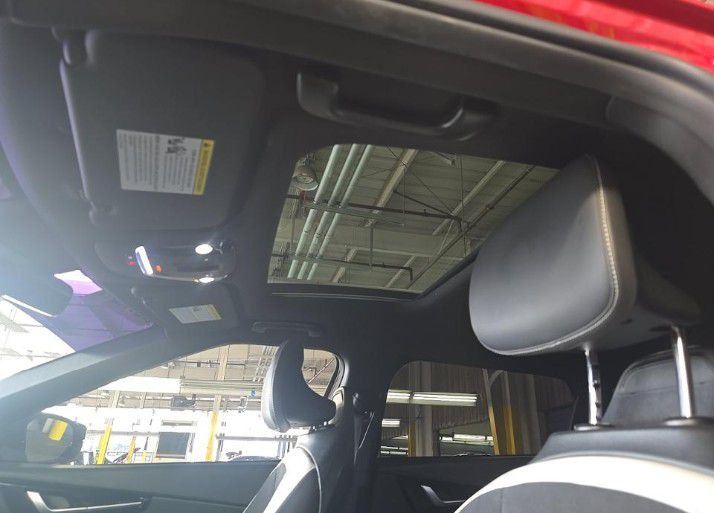 Photo 16 of this KIA EV6