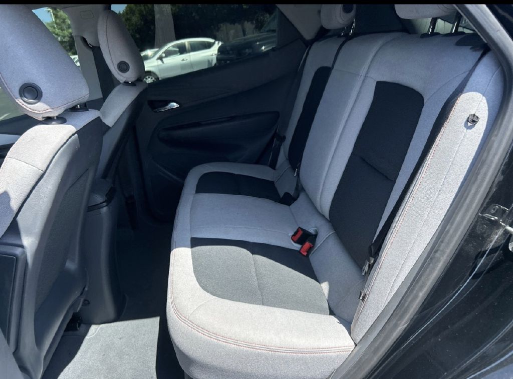 Photo 15 of this CHEVROLET BOLT EV