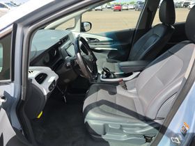 Photo 12 of this CHEVROLET BOLT EV