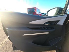 Photo 11 of this CHEVROLET BOLT EV