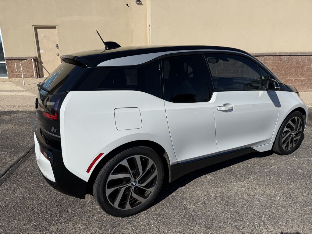 Photo 9 of this BMW I3