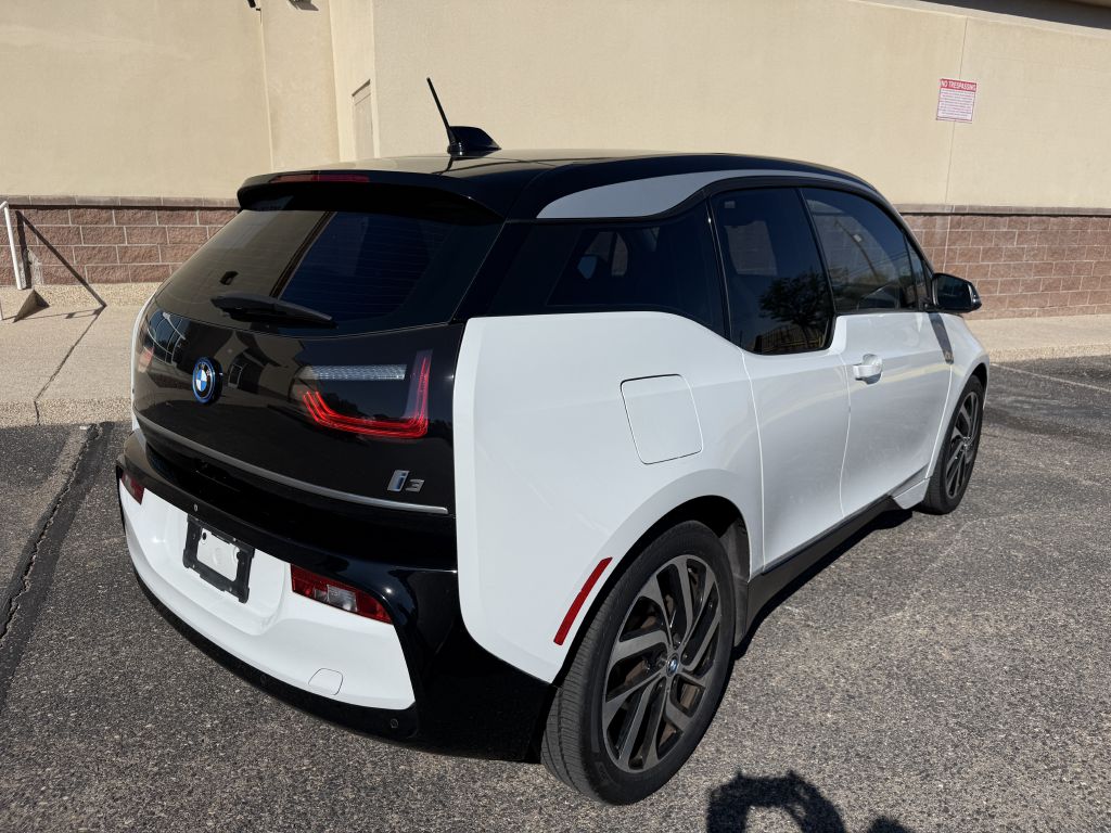 Photo 10 of this BMW I3