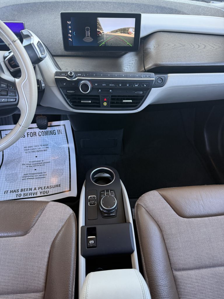 Photo 20 of this BMW I3