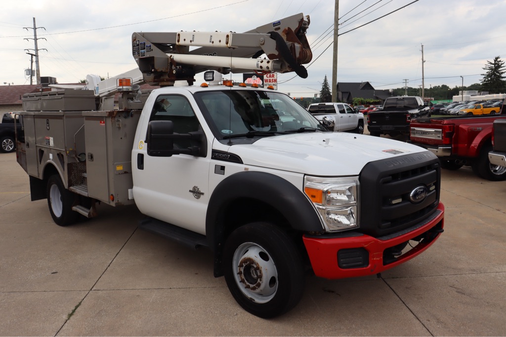 Photo 9 of this FORD F 550
