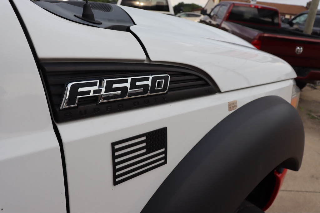 Photo 12 of this FORD F 550