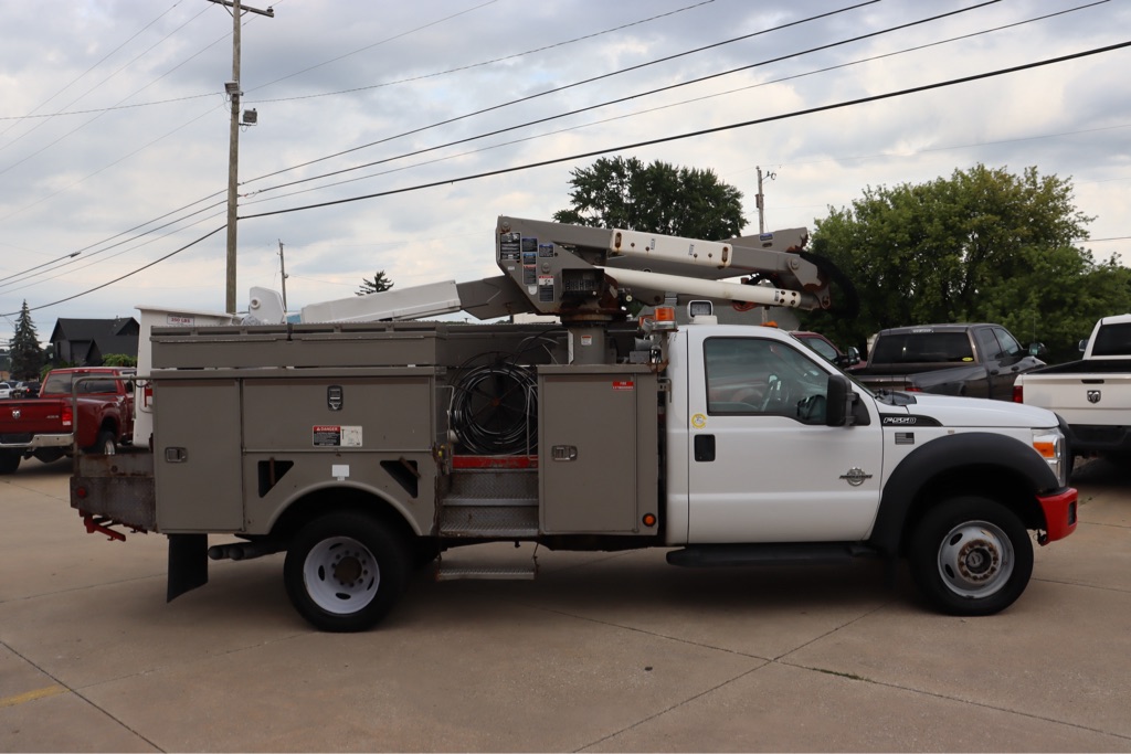Photo 5 of this FORD F 550