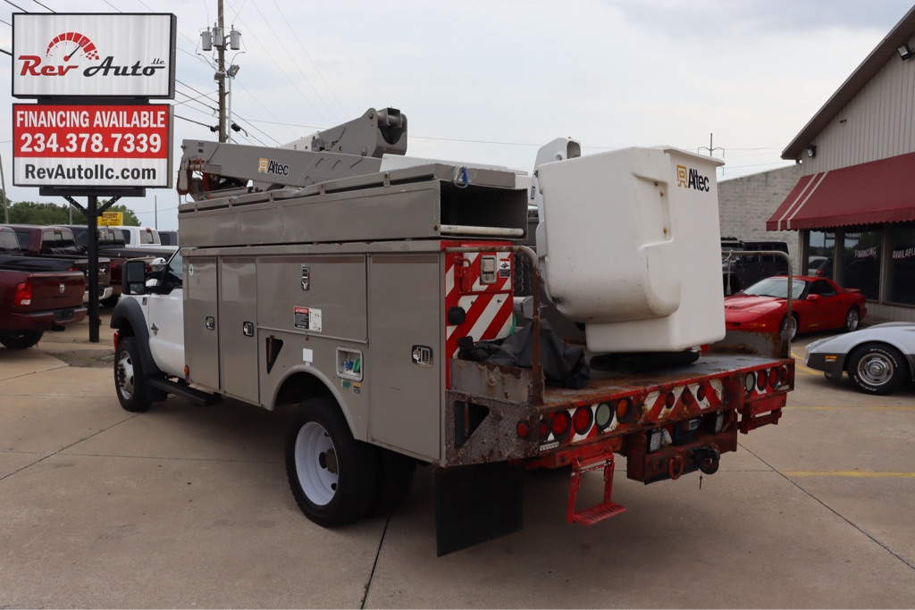 Photo 3 of this FORD F 550