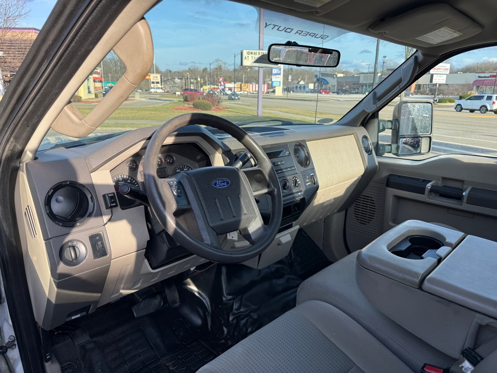 Photo 8 of this FORD F250
