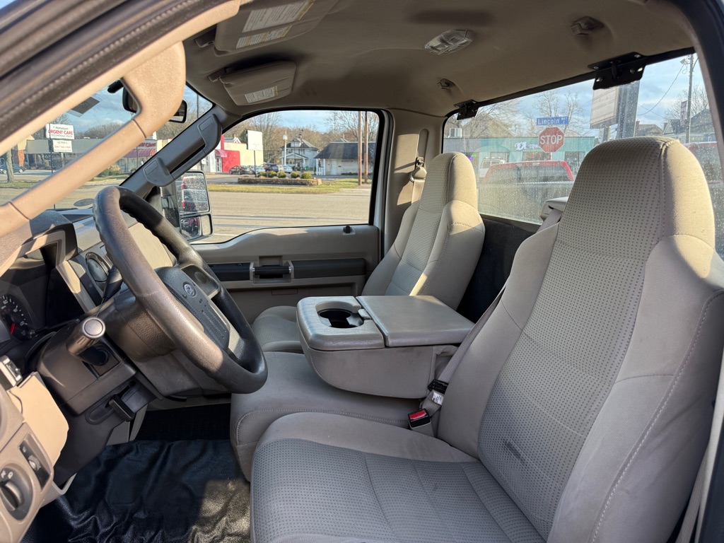 Photo 9 of this FORD F250
