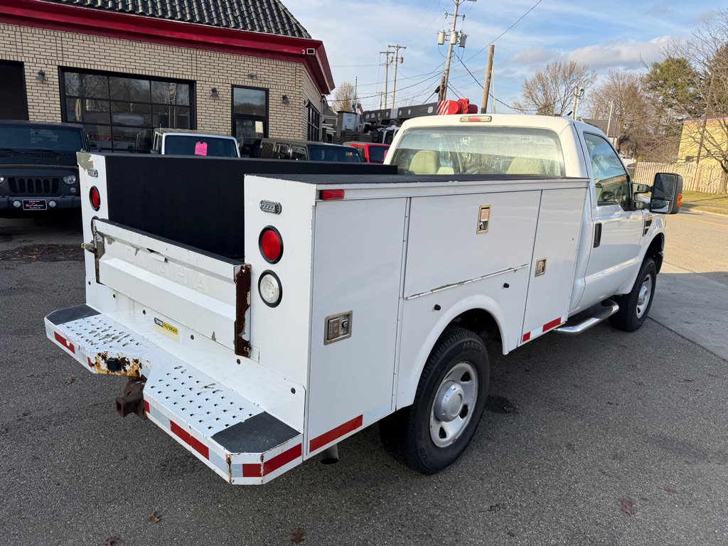 Photo 4 of this FORD F250