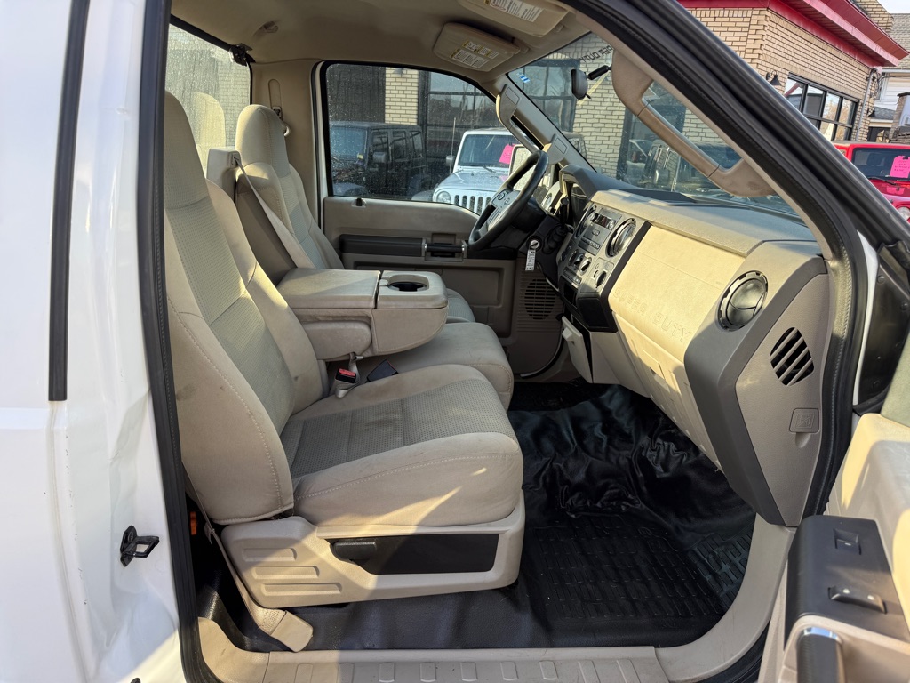 Photo 7 of this FORD F250