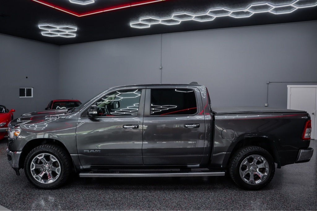 Photo 2 of this RAM 1500
