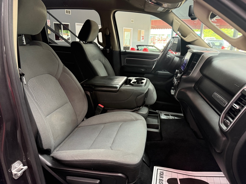 Photo 15 of this RAM 1500