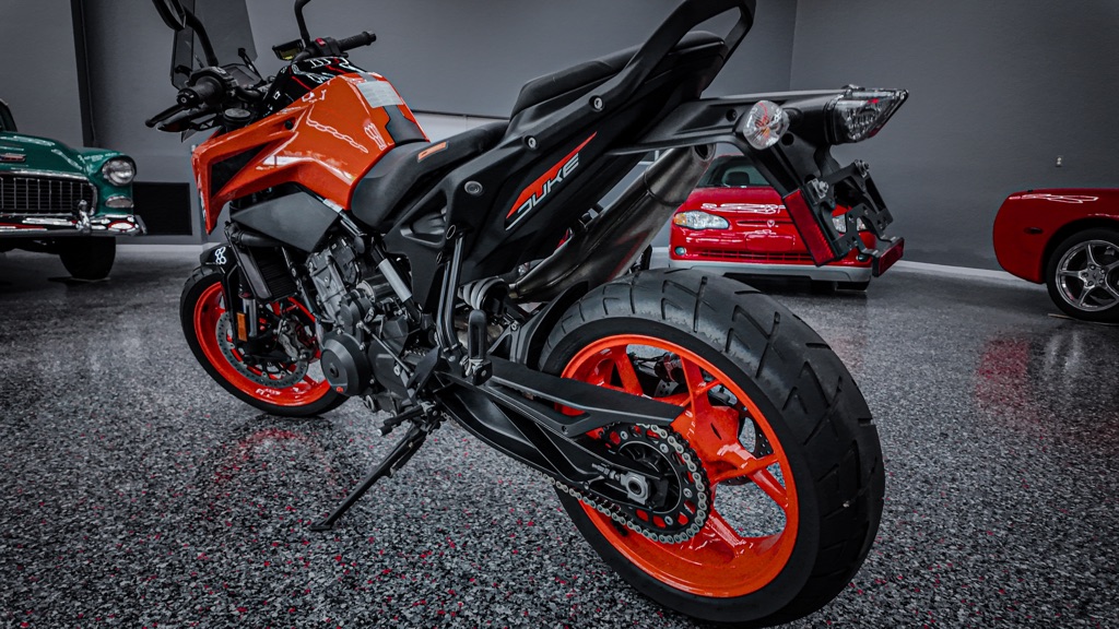 Photo 12 of this KTM DUKE