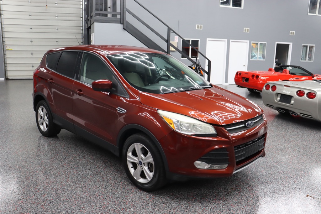 Photo 6 of this FORD ESCAPE