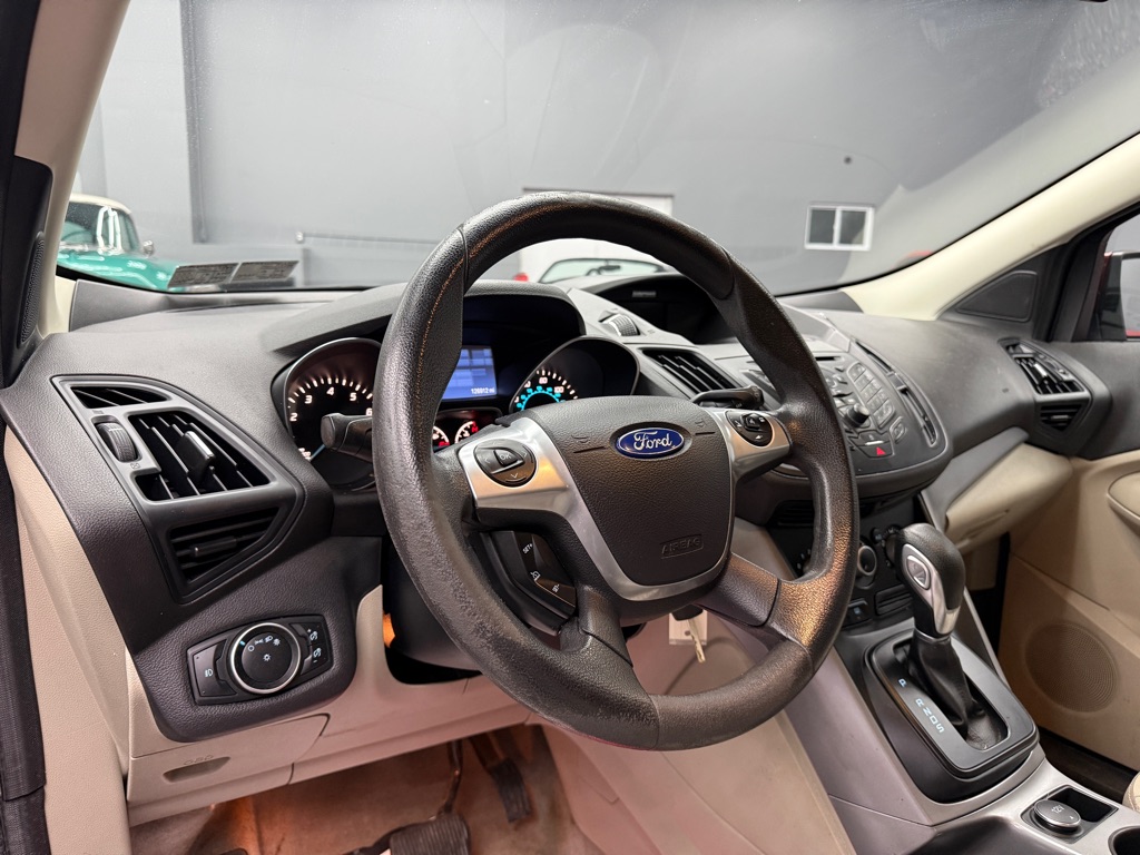 Photo 8 of this FORD ESCAPE