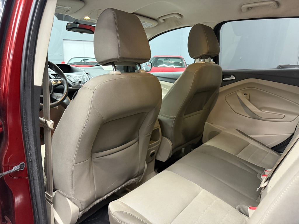 Photo 12 of this FORD ESCAPE