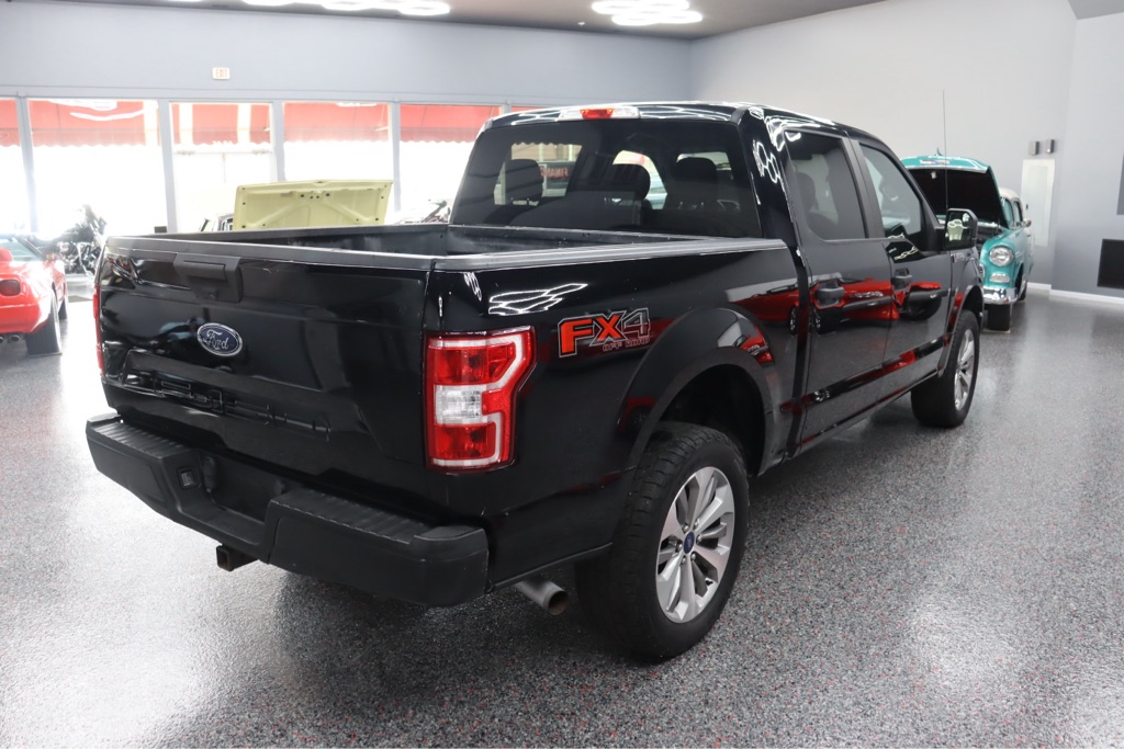 Photo 3 of this FORD F150
