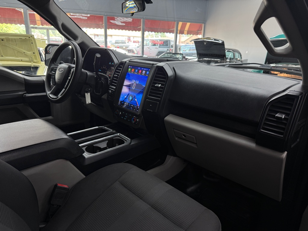 Photo 10 of this FORD F150