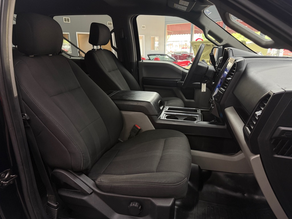 Photo 11 of this FORD F150