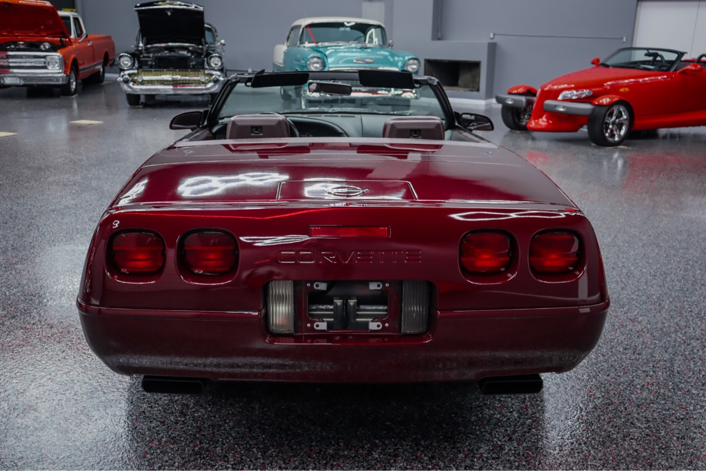 Photo 3 of this CHEVROLET CORVETTE