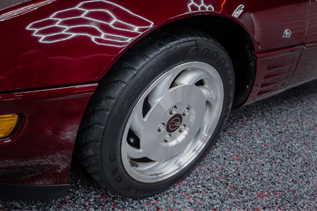 Photo 12 of this CHEVROLET CORVETTE
