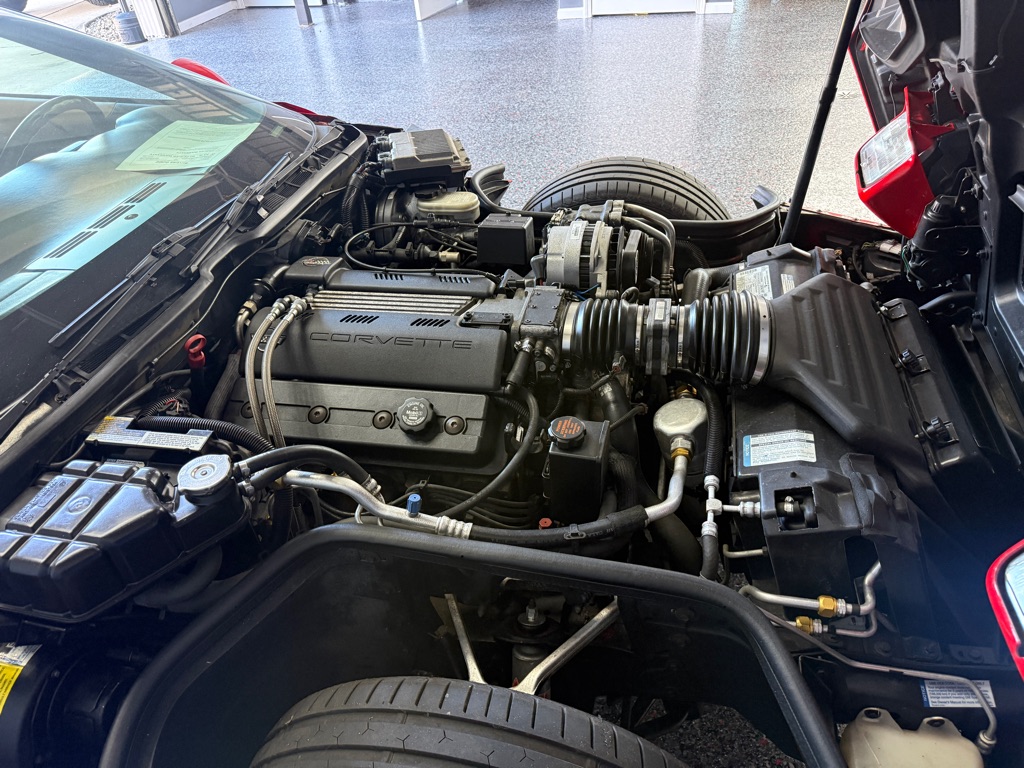 Photo 13 of this CHEVROLET CORVETTE