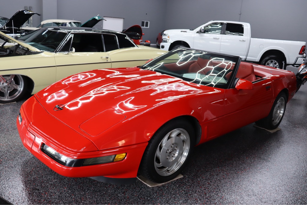 Photo 2 of this CHEVROLET CORVETTE