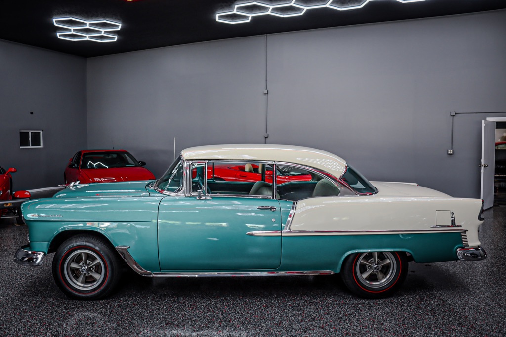 Photo 2 of this CHEVROLET BEL AIR