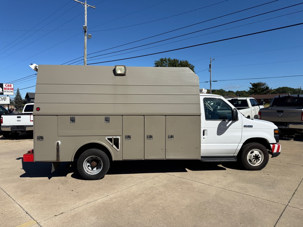 Photo 9 of this FORD ECONOLINE