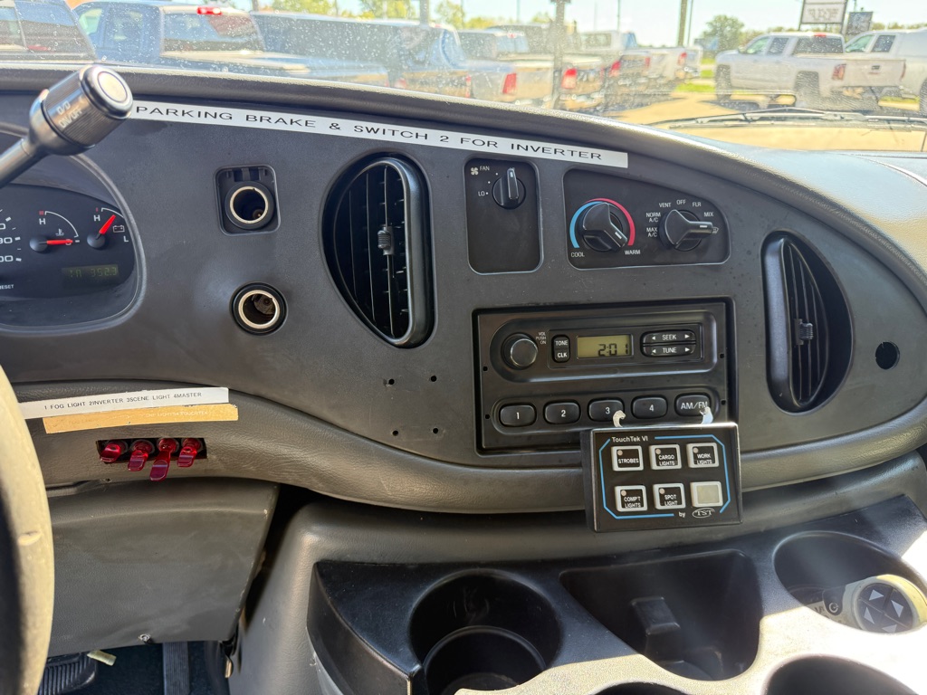 Photo 17 of this FORD ECONOLINE