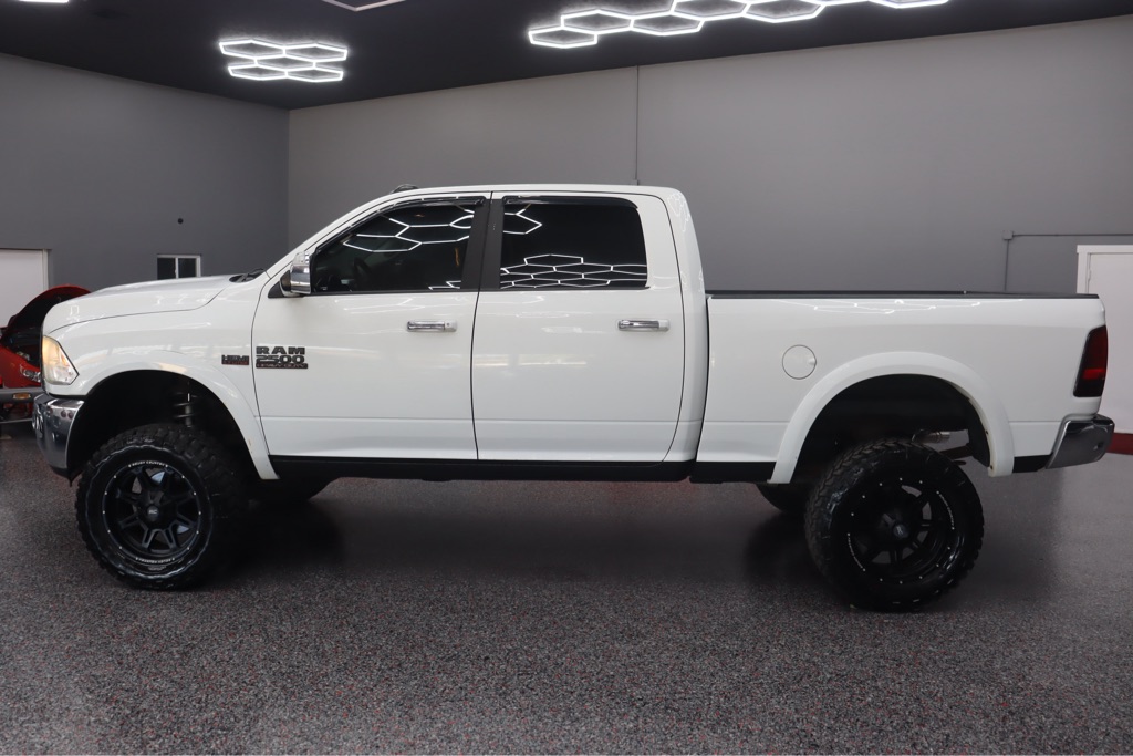 Photo 2 of this DODGE RAM 2500