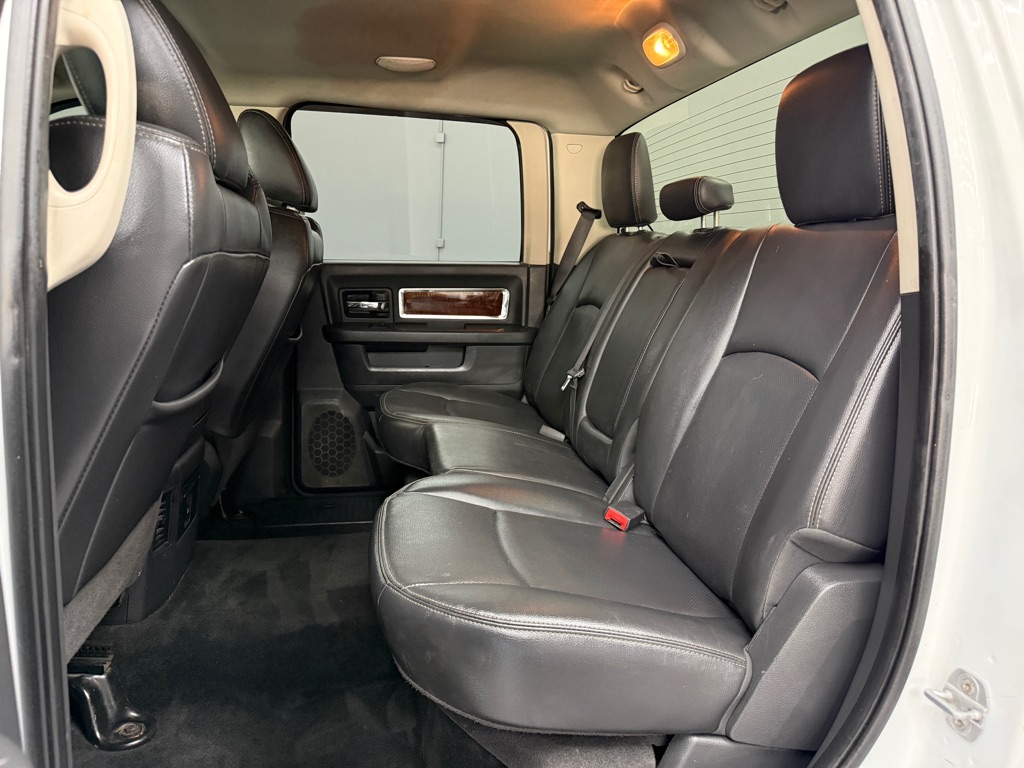 Photo 16 of this DODGE RAM 2500