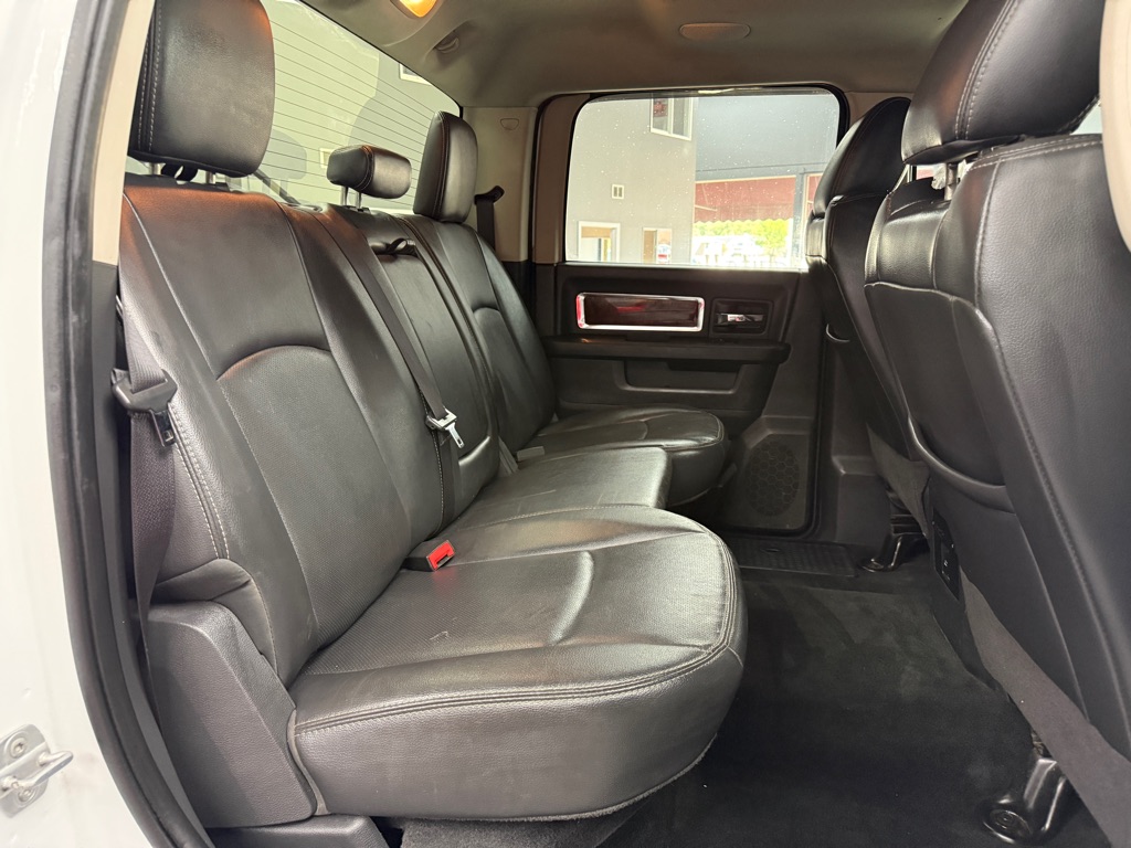 Photo 11 of this DODGE RAM 2500