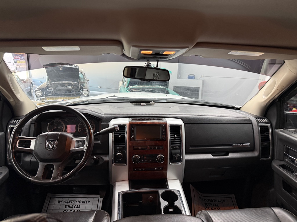 Photo 8 of this DODGE RAM 2500