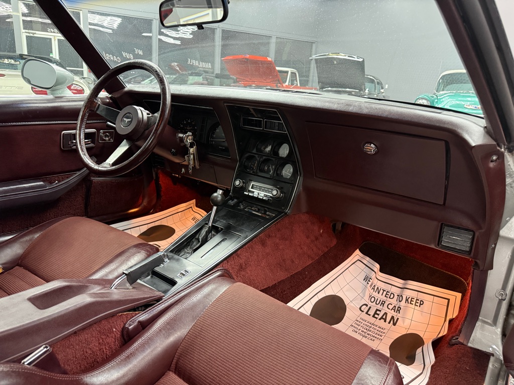 Photo 17 of this CHEVY CORVETTE