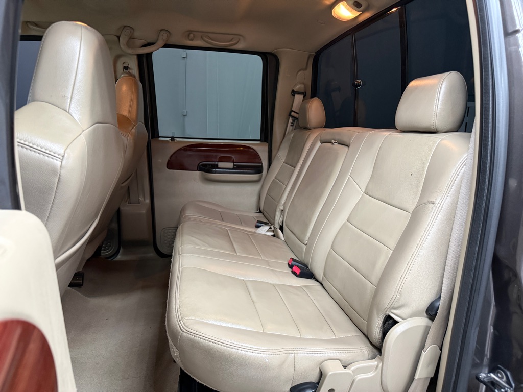 Photo 9 of this FORD F250
