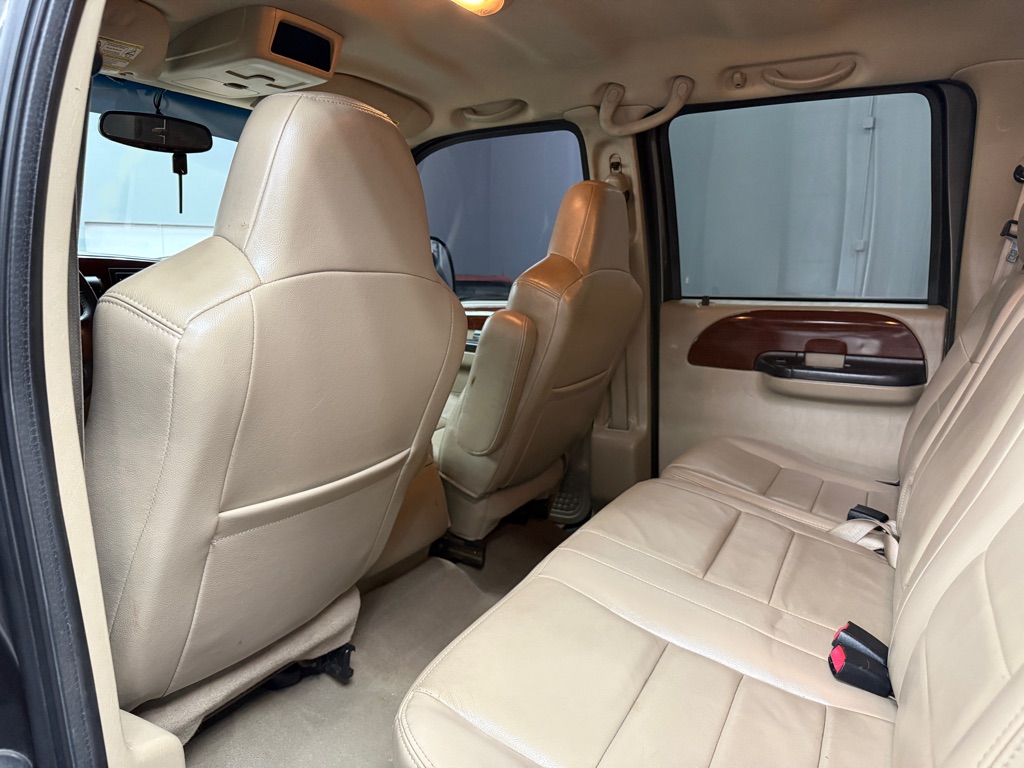 Photo 8 of this FORD F250