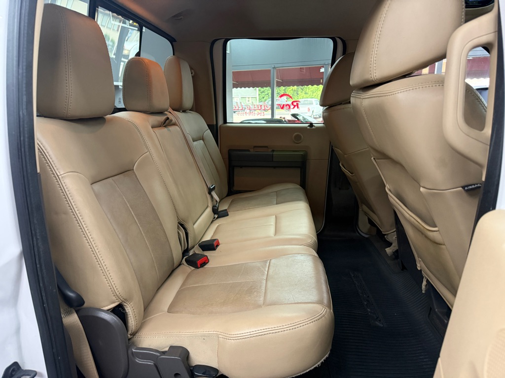 Photo 20 of this FORD F250  LARIAT