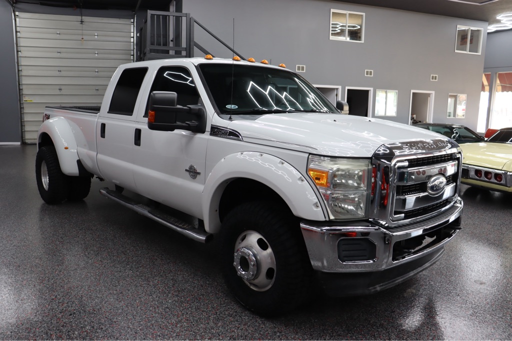 Photo 6 of this FORD F350