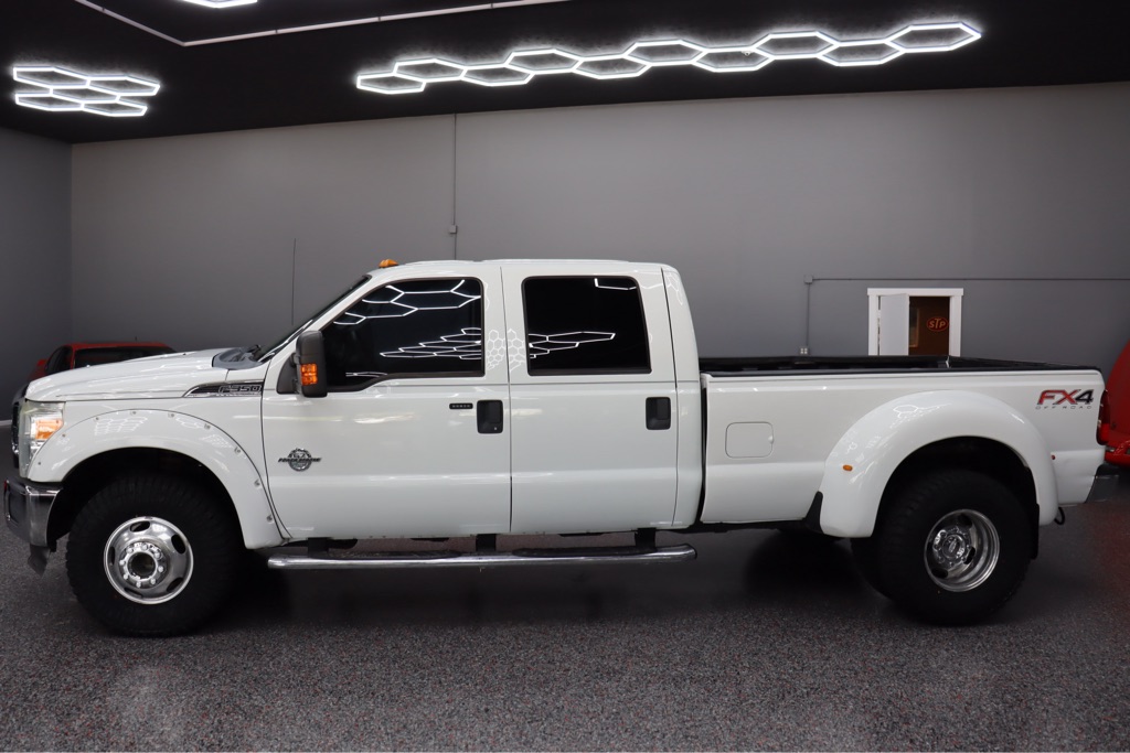 Photo 2 of this FORD F350