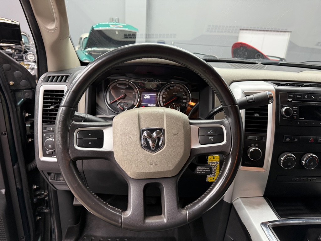 Photo 14 of this DODGE RAM 2500