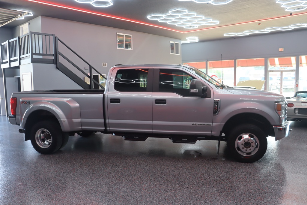 Photo 6 of this FORD F350