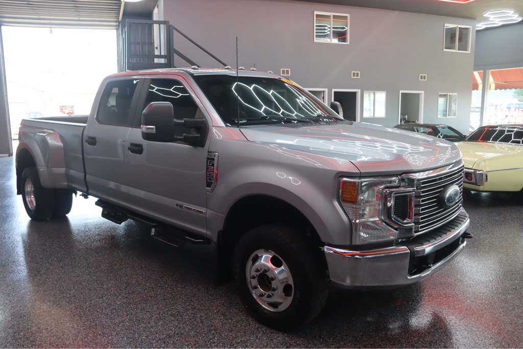 Photo 7 of this FORD F350