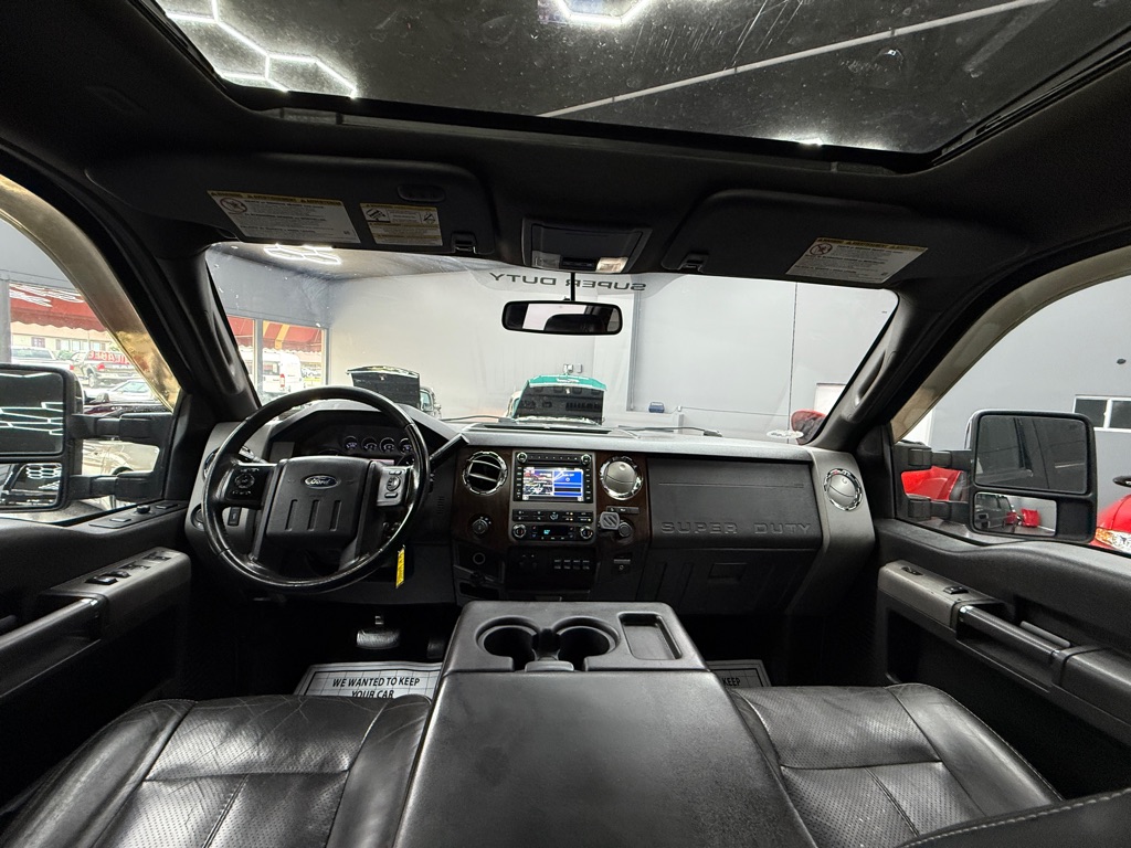 Photo 13 of this FORD F350