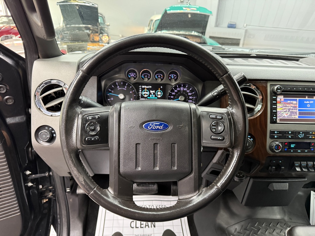 Photo 15 of this FORD F350