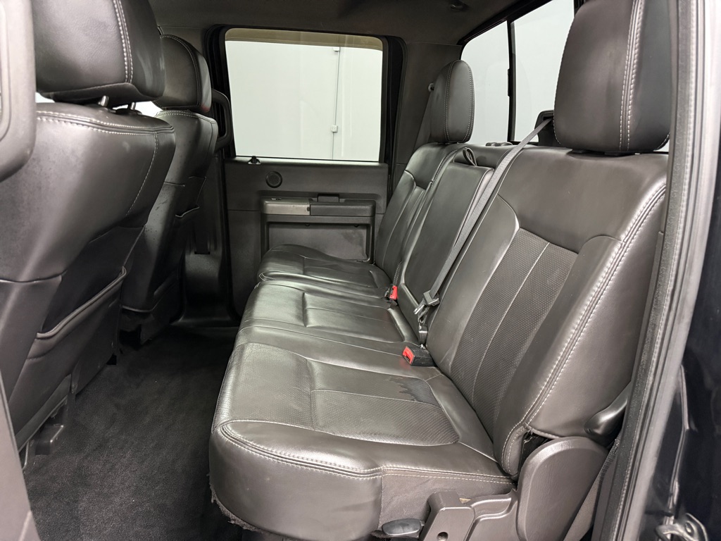 Photo 19 of this FORD F350
