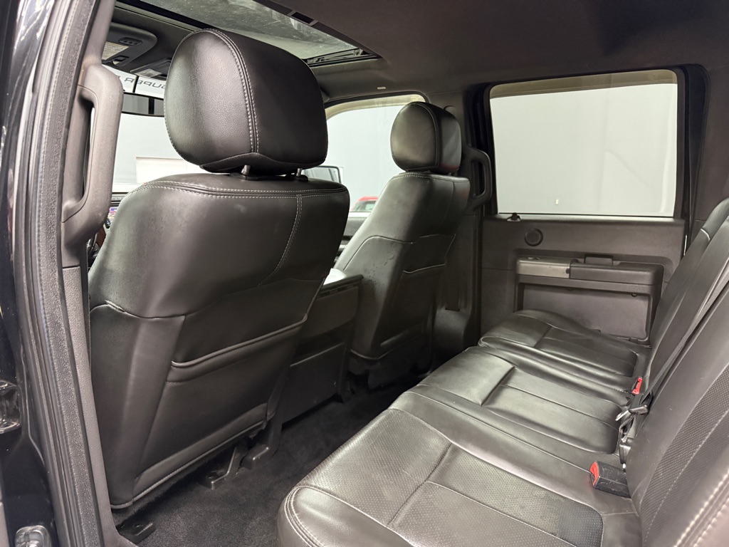 Photo 18 of this FORD F350