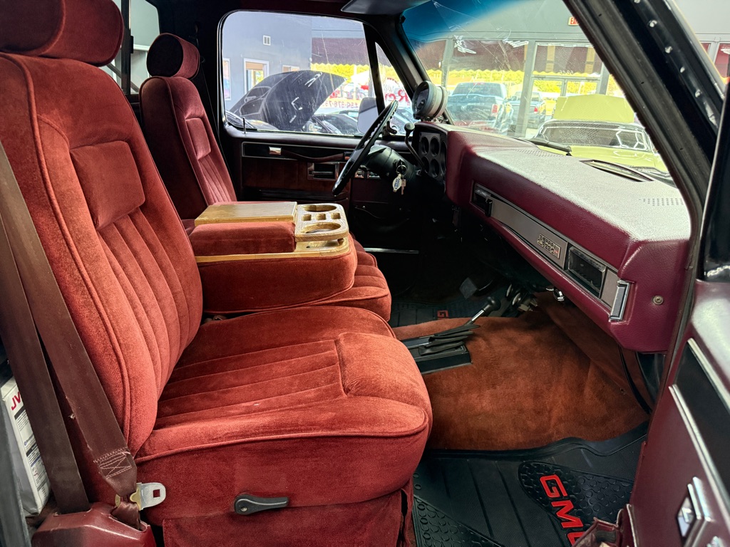 Photo 9 of this GMC K1500